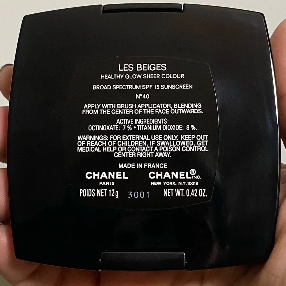 CHANEL effortless multi